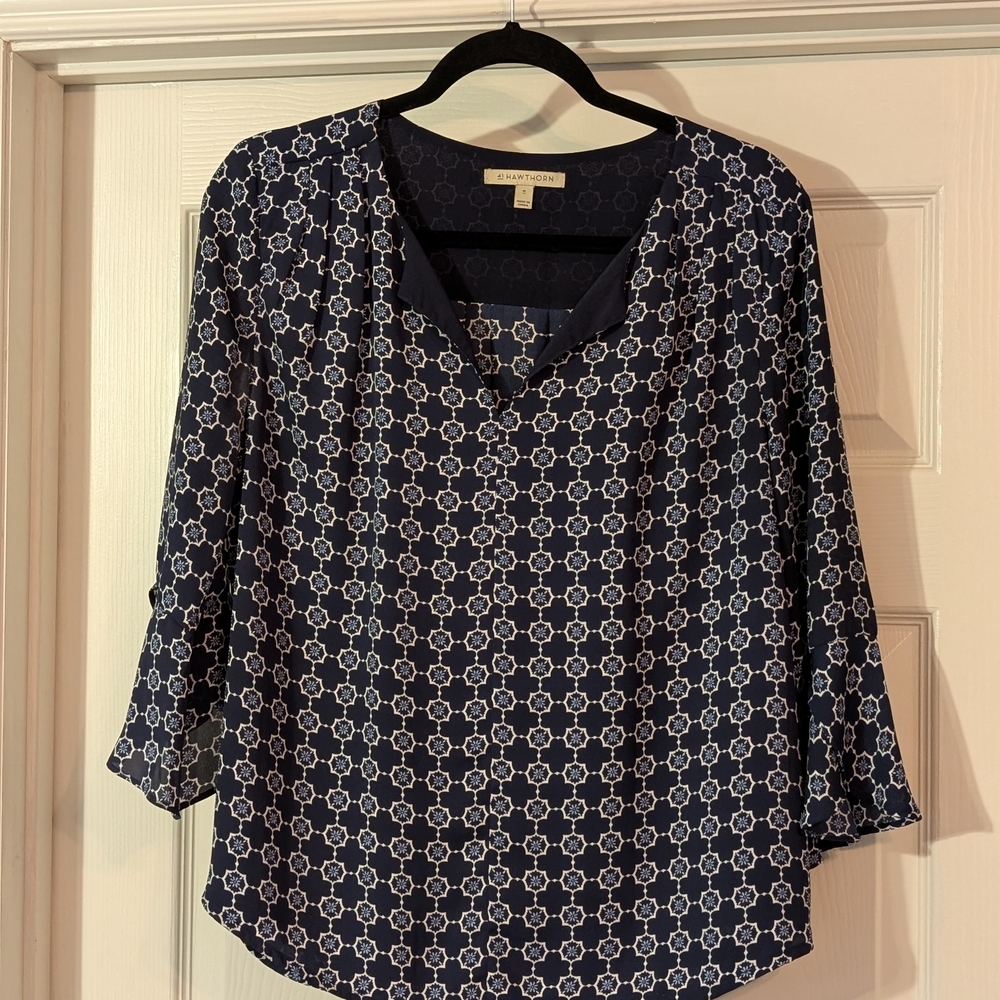 41 Hawthorn Blue and White Graphic Blouse